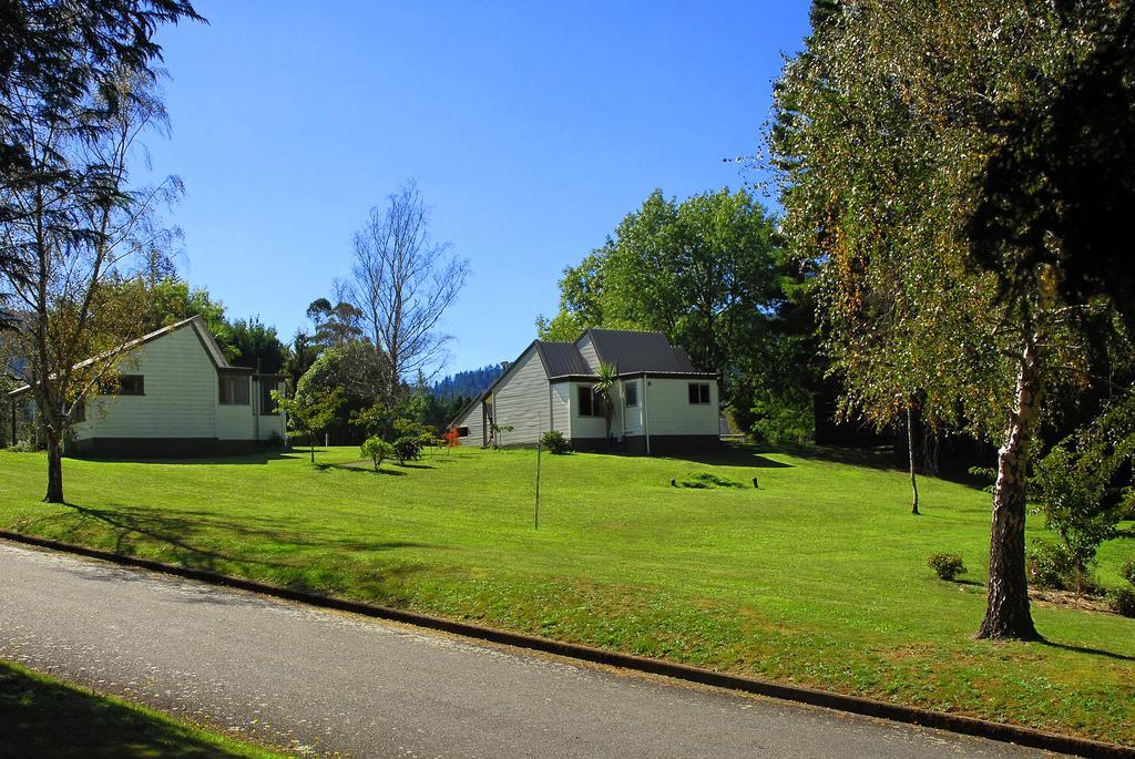 Mount Richmond Estate Motels Rai Valley Buitenkant foto